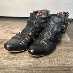 Lightly Worn Freebird Hope Bootie